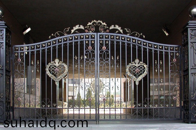 鐵藝大門成爲綠色傢裝追捧(peng)的新浪潮