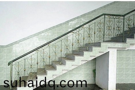鐵(tie)藝樓梯(ti)